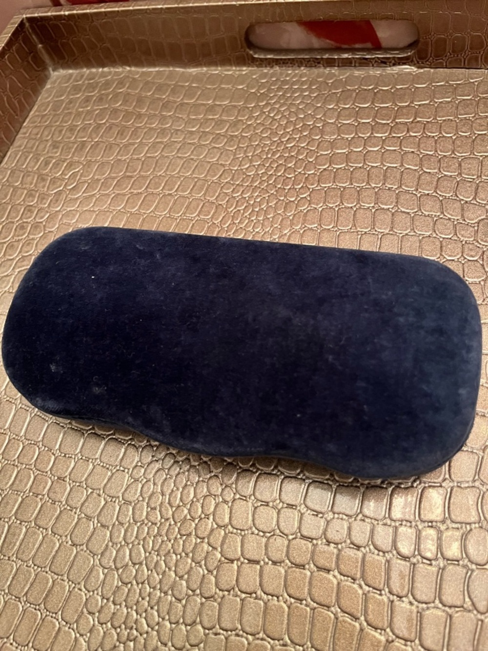 Gucci Navy Velvet Eyewear Case w/Red Lined Interior & Pouch, Linen, & COA Card - Picture 7 of 10